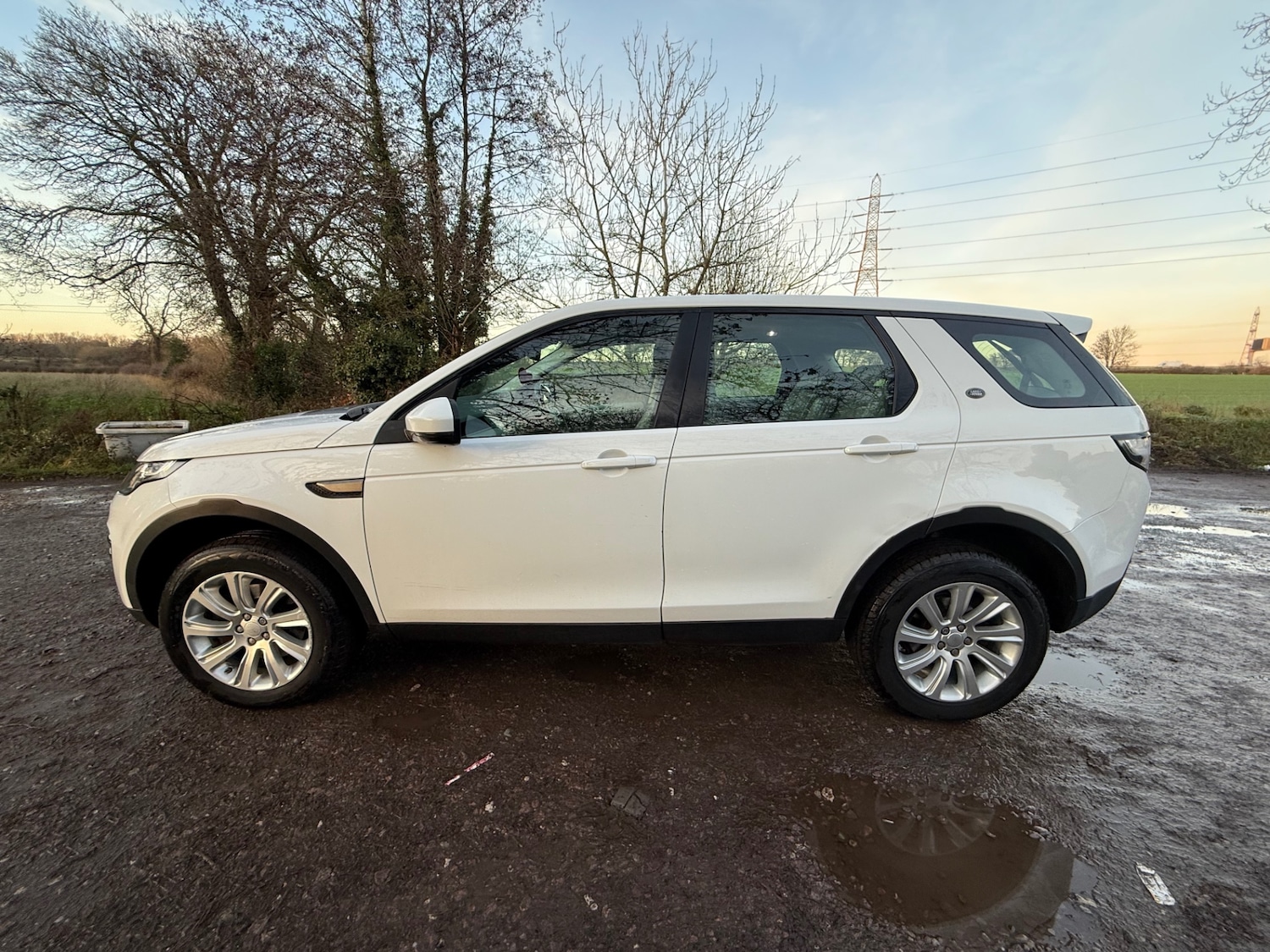 Used Land Rover Discovery Sport 2015 for sale - 76922018: Photo 4