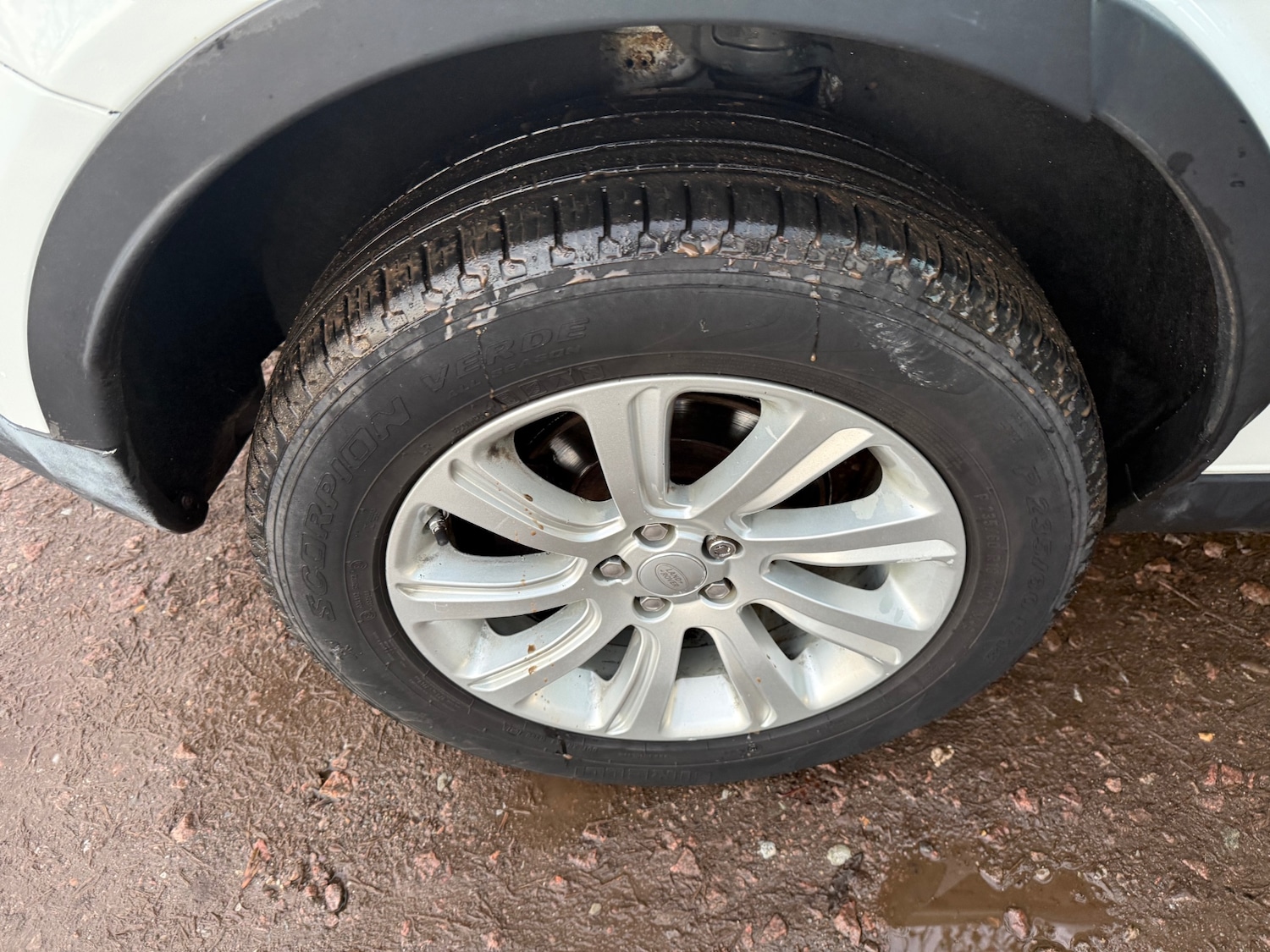 Used Land Rover Discovery Sport 2015 for sale - 76922018: Photo 9