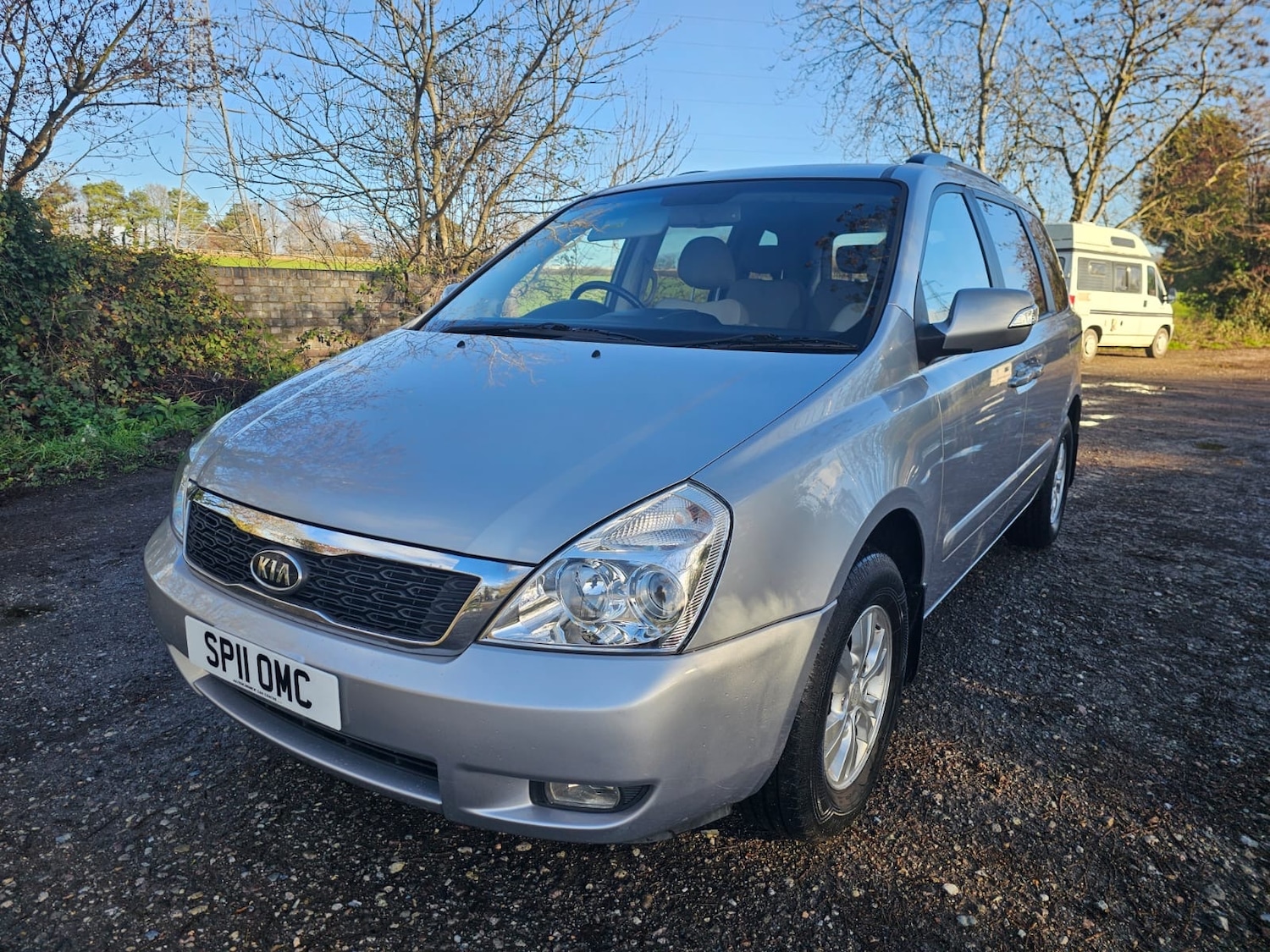 Used Kia Sedona 2011 for sale - 76693072: Photo 2