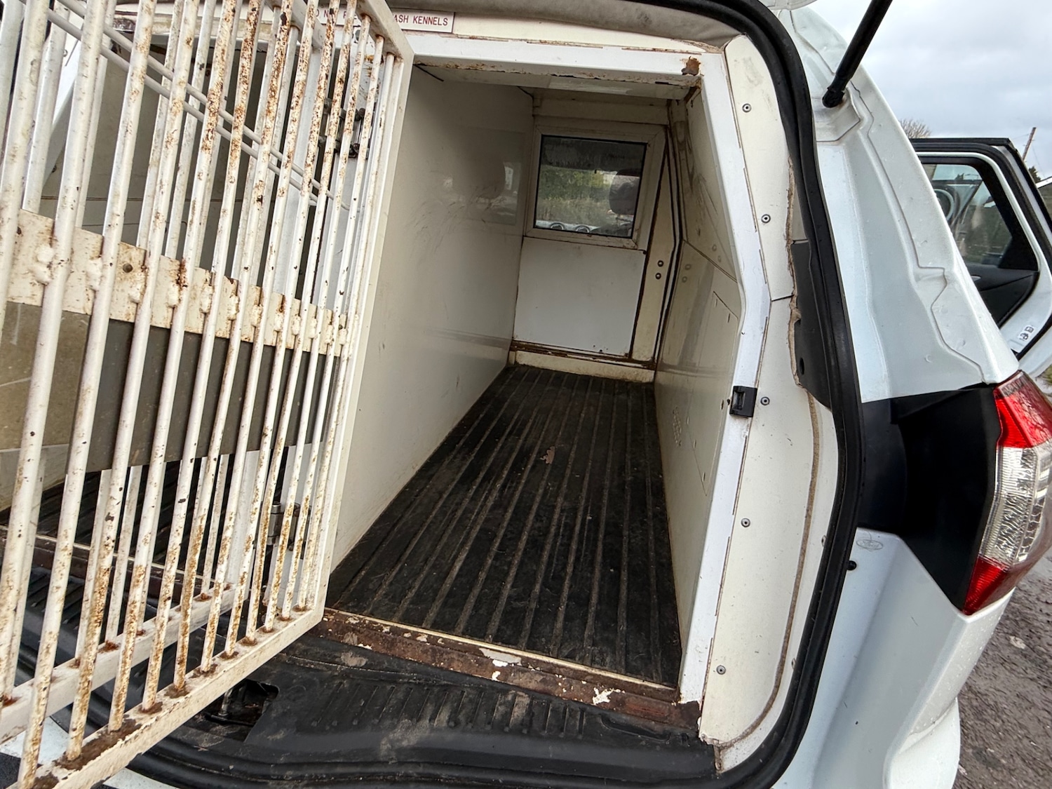 Used Ford Mondeo 2014 for sale - 76845862: Photo 16