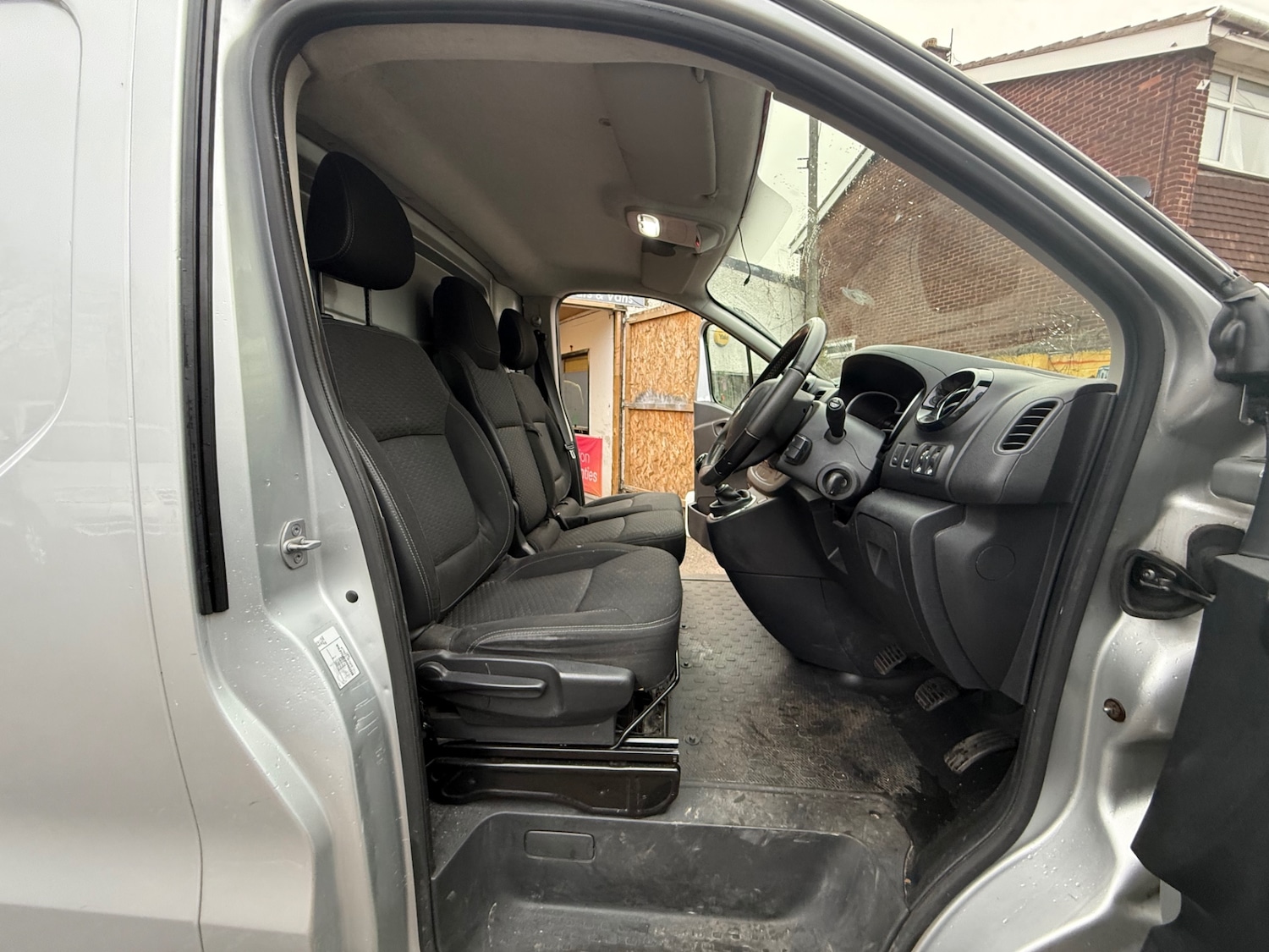 Used Vauxhall Vivaro 2017 for sale - 76720155: Photo 10