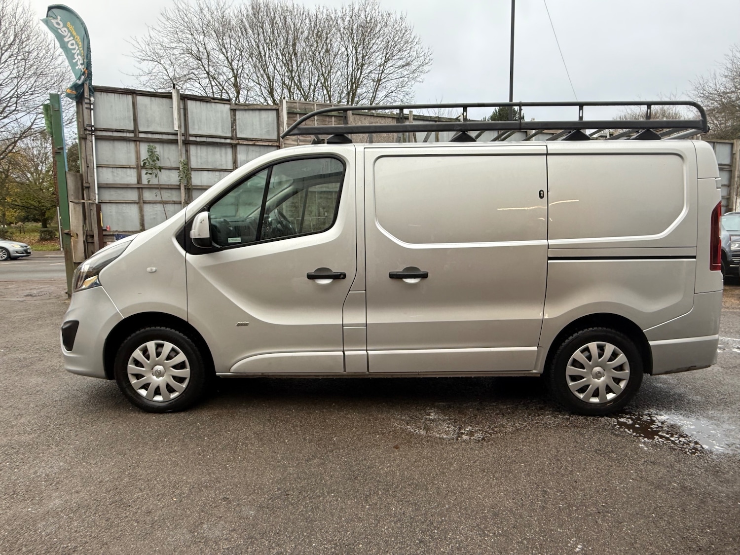 Used Vauxhall Vivaro 2017 for sale - 76720155: Photo 7