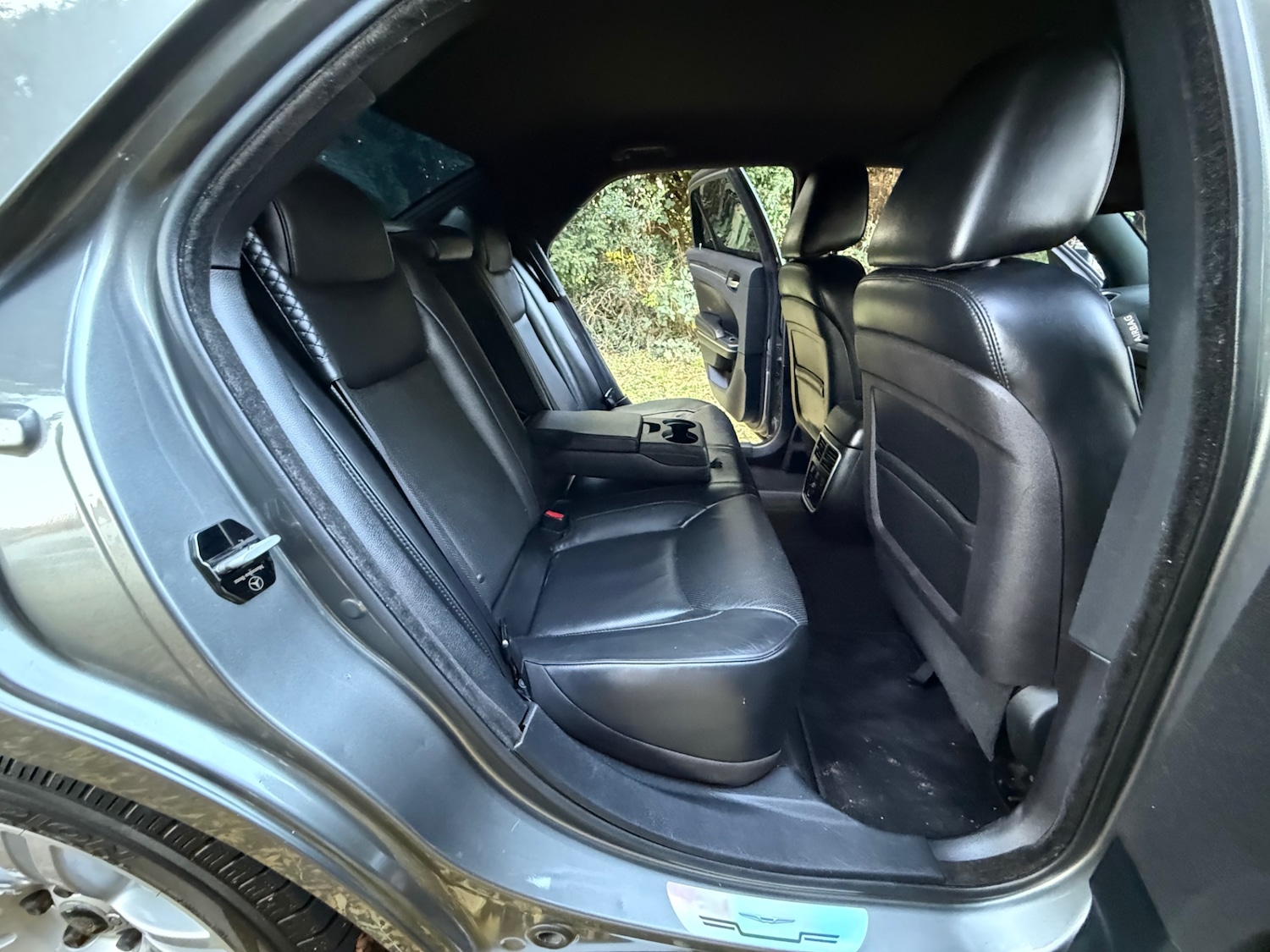 Used Chrysler 300C 2012 for sale - 76394920: Photo 11