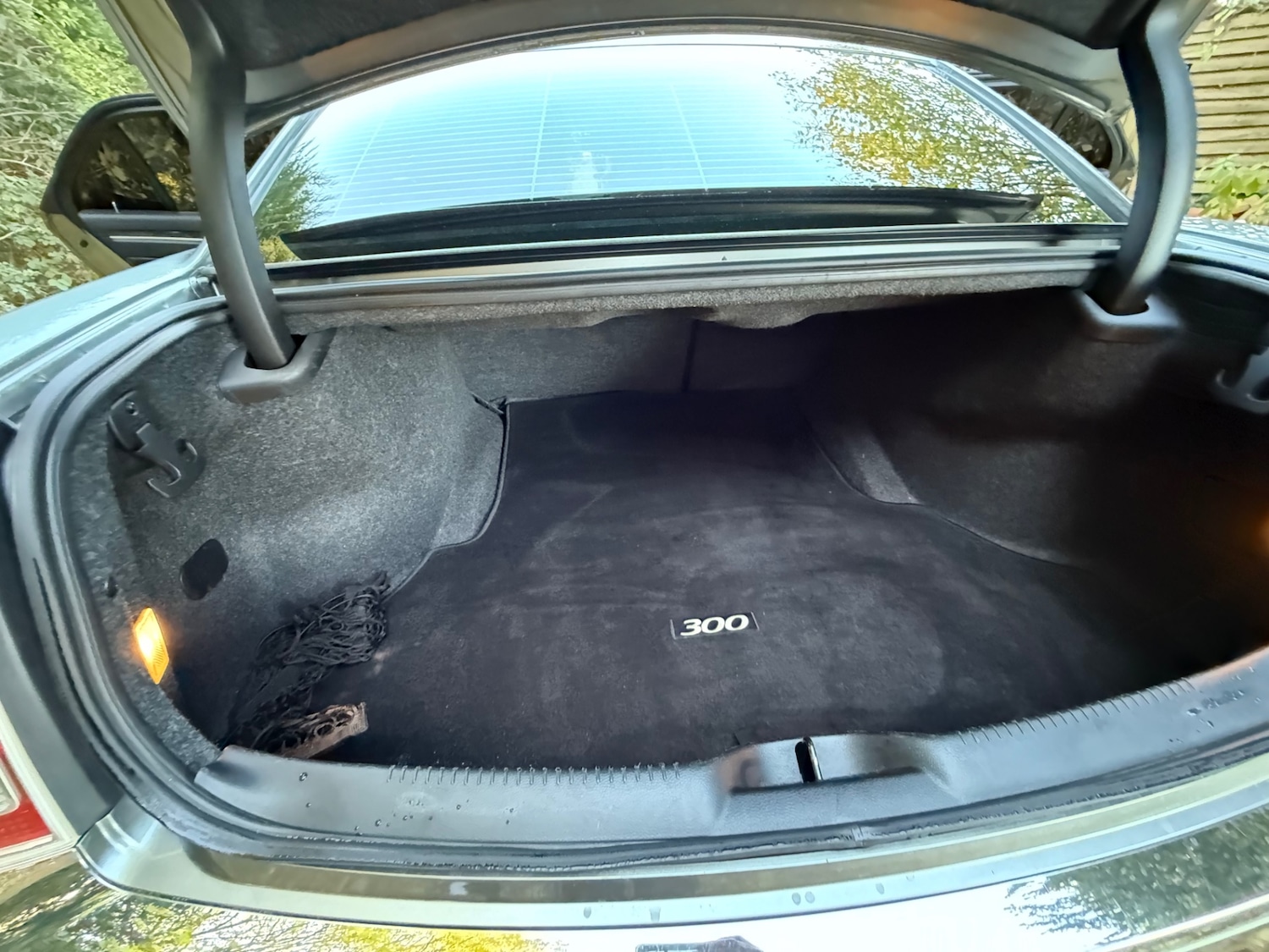 Used Chrysler 300C 2012 for sale - 76394920: Photo 12