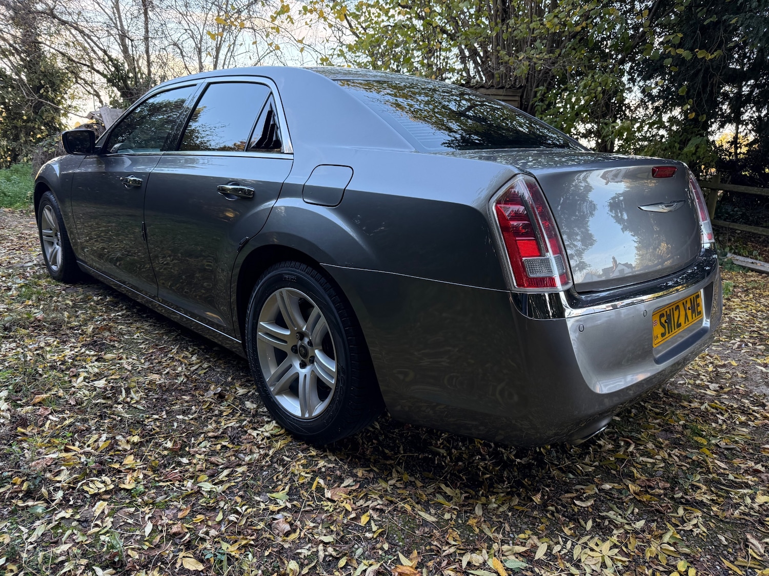 Used Chrysler 300C 2012 for sale - 76394920: Photo 3