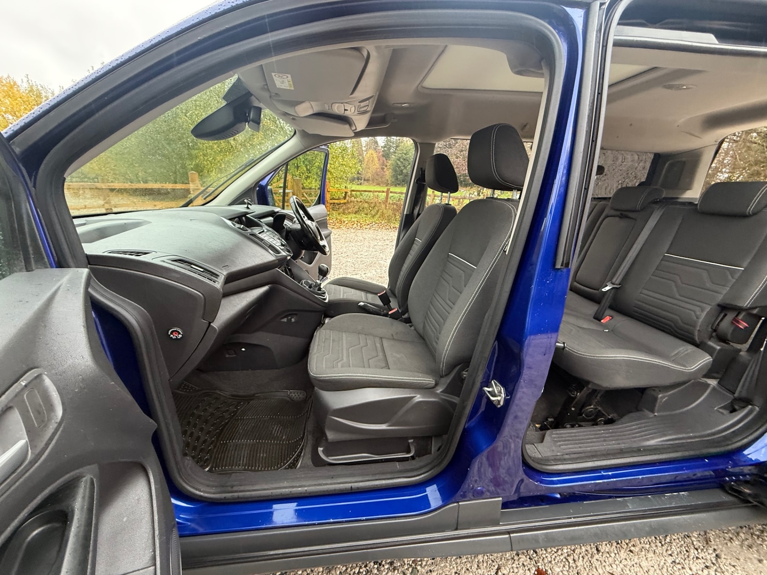 Used Ford Grand Tourneo Connect 2017 for sale - 76555351: Photo 10