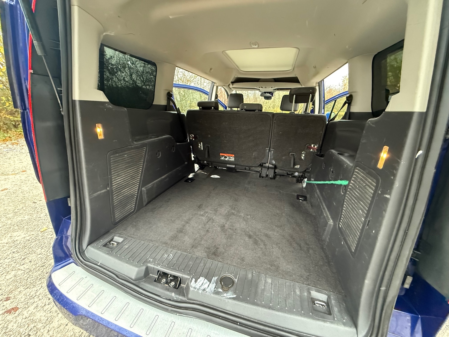 Used Ford Grand Tourneo Connect 2017 for sale - 76555351: Photo 13