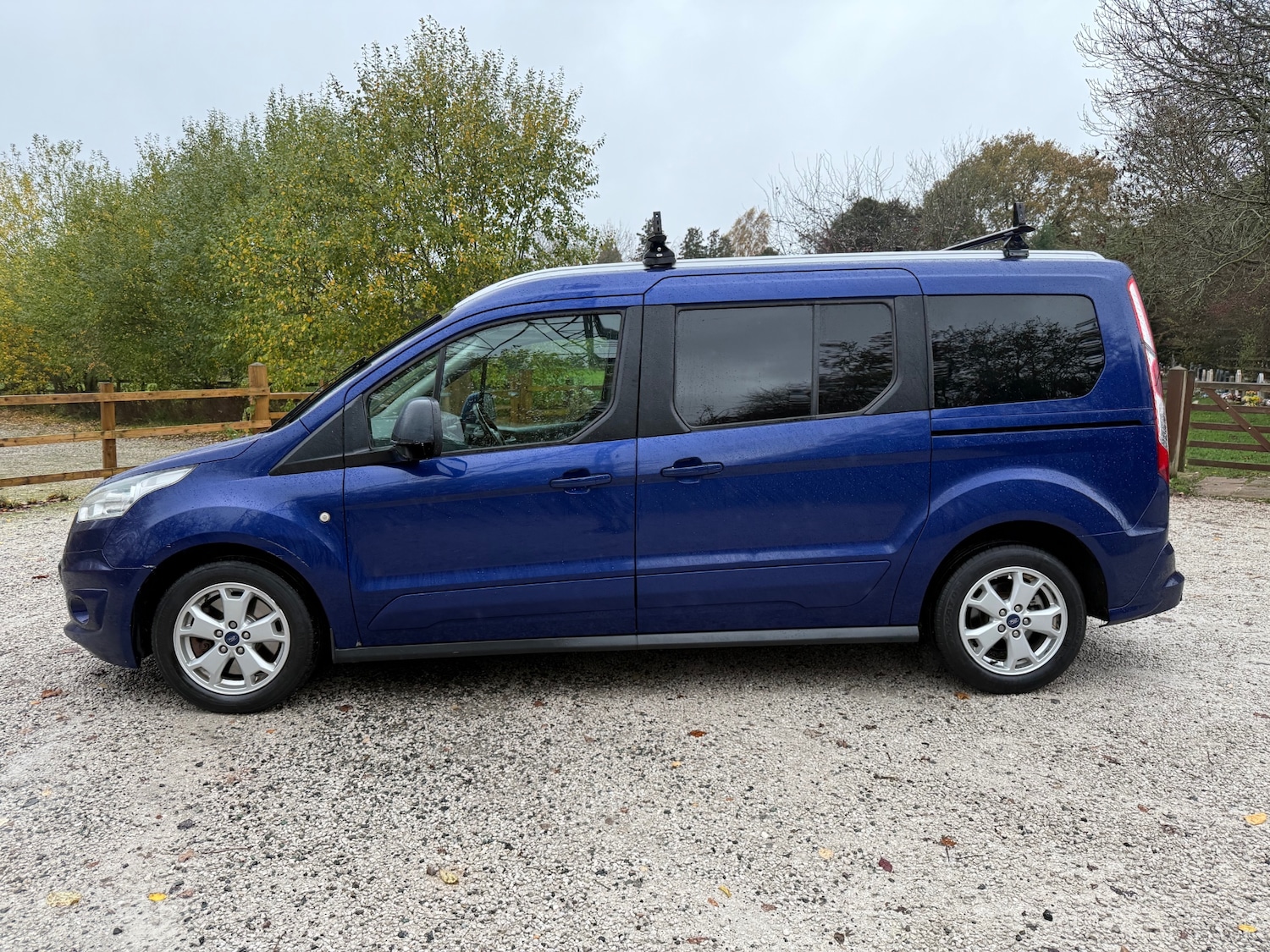 Used Ford Grand Tourneo Connect 2017 for sale - 76555351: Photo 6