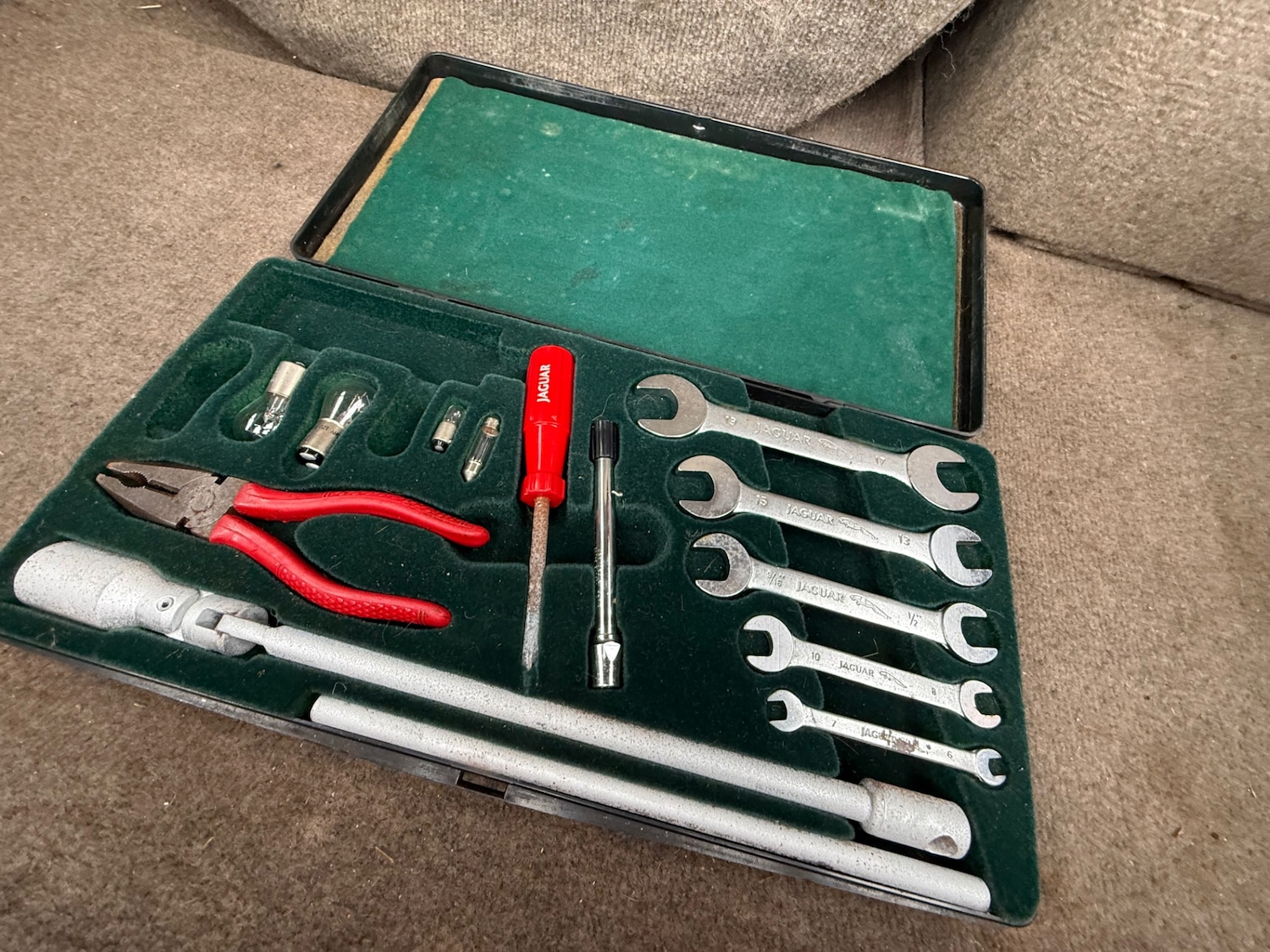 Used Jaguar XJS 1994 for sale - 77691095: Photo 16