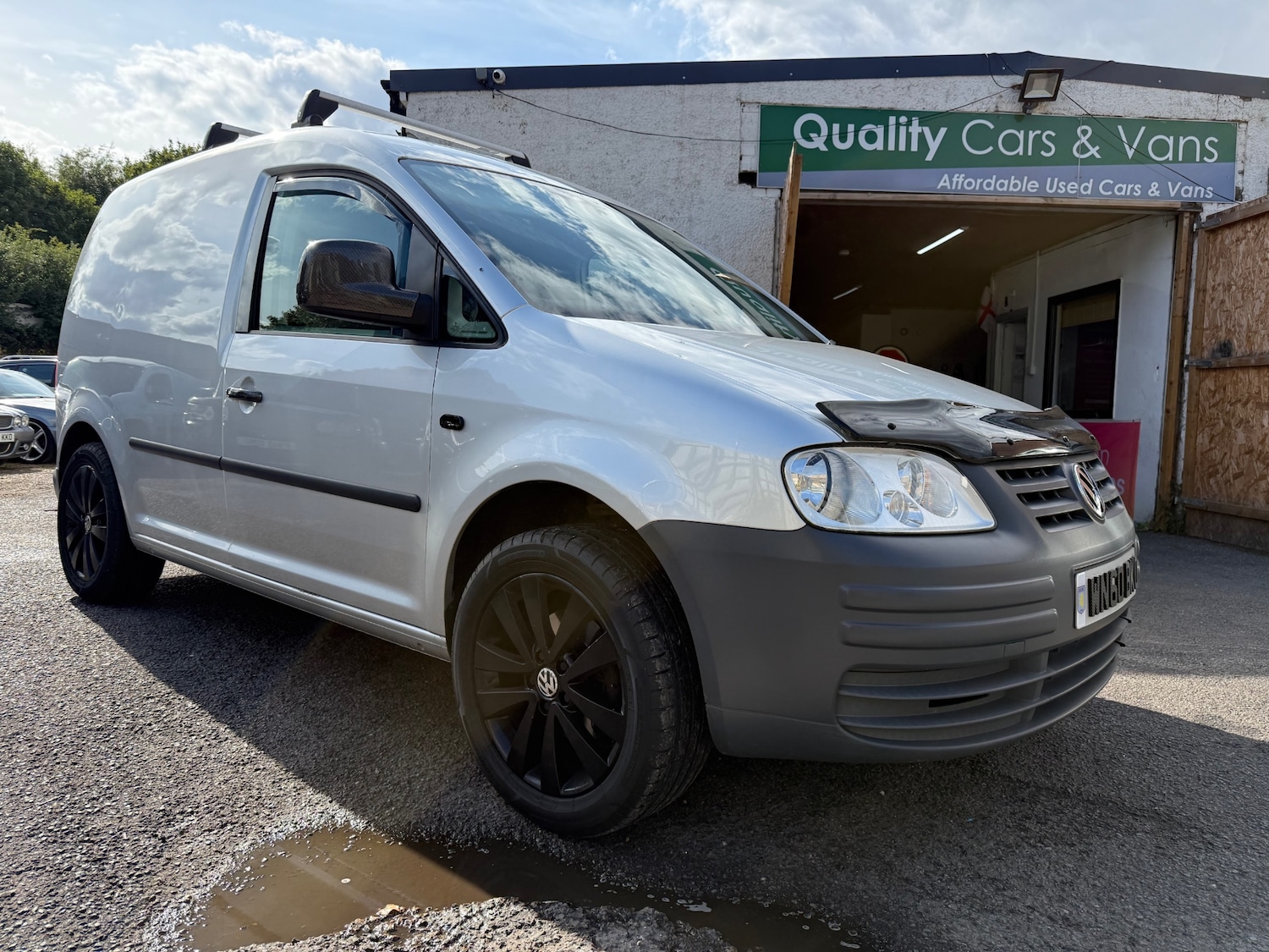 Used Volkswagen Caddy 2010 for sale - 75828860: Photo 1
