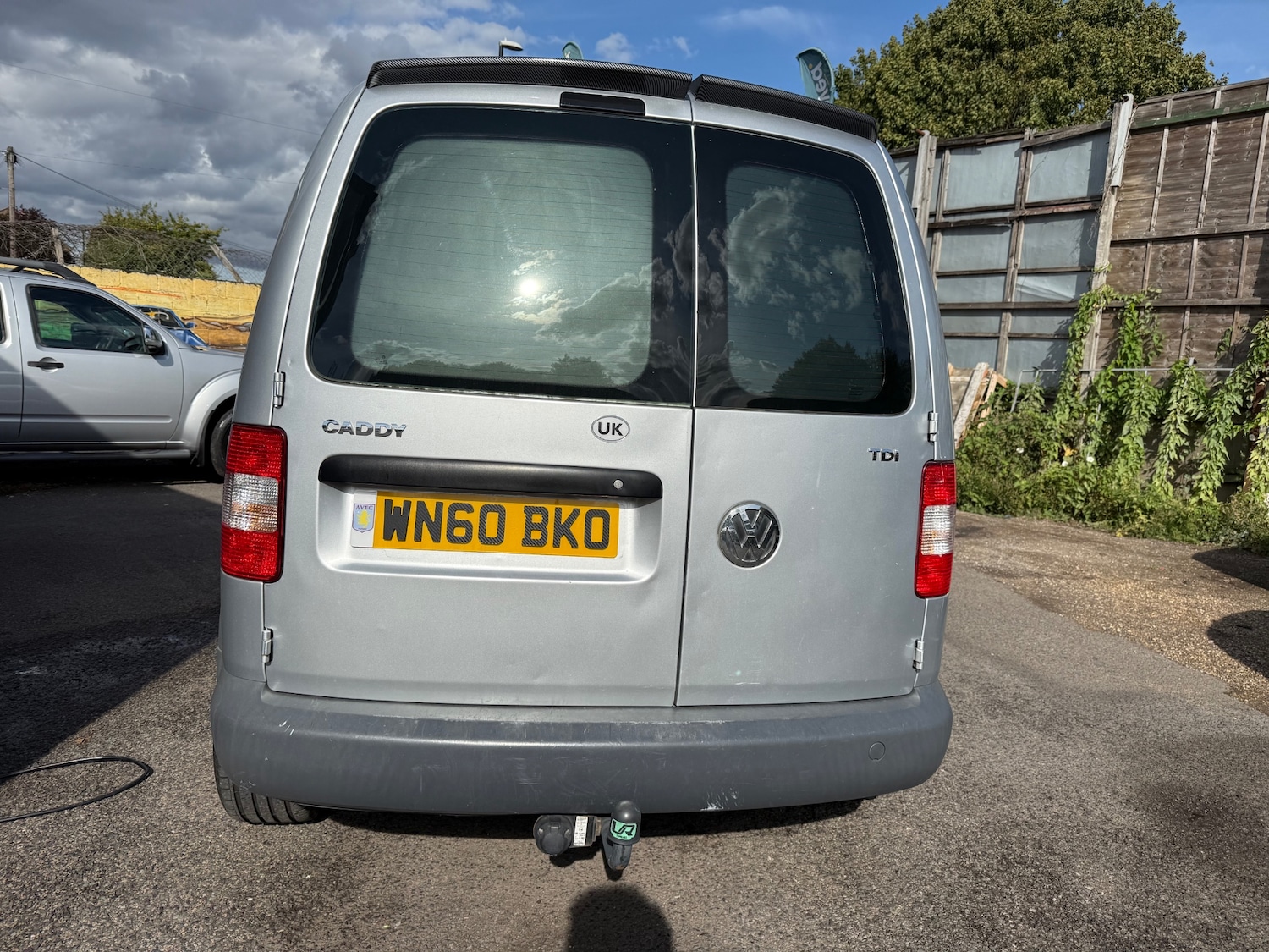 Used Volkswagen Caddy 2010 for sale - 75828860: Photo 4