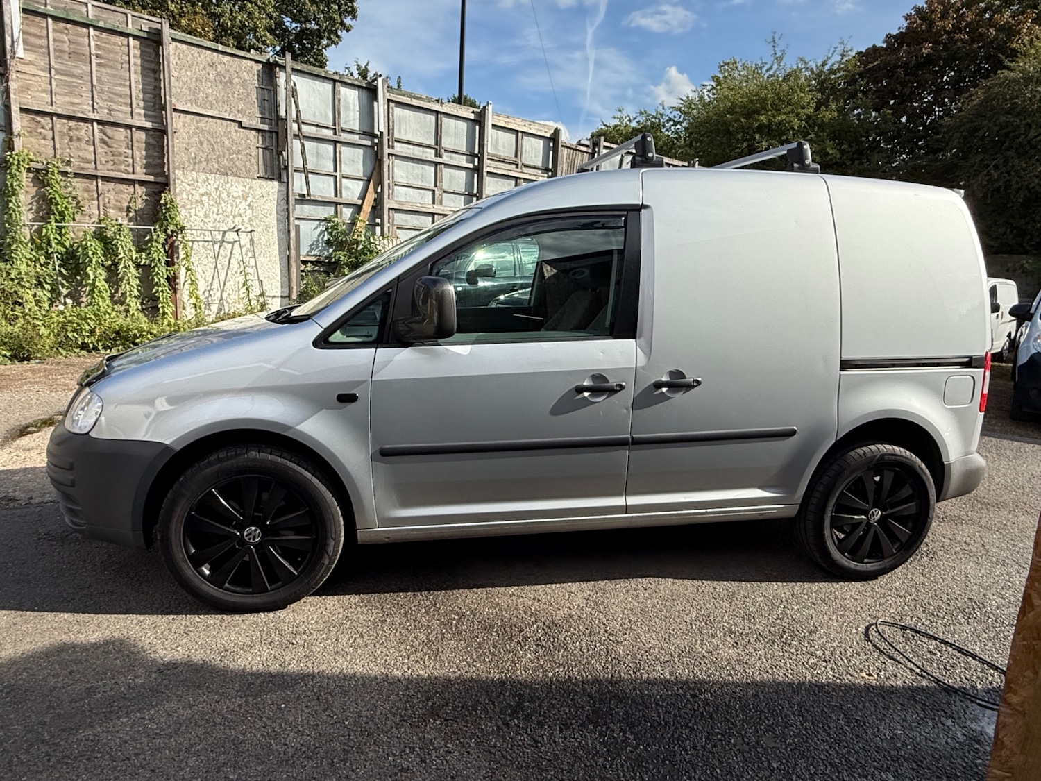 Used Volkswagen Caddy 2010 for sale - 75828860: Photo 6