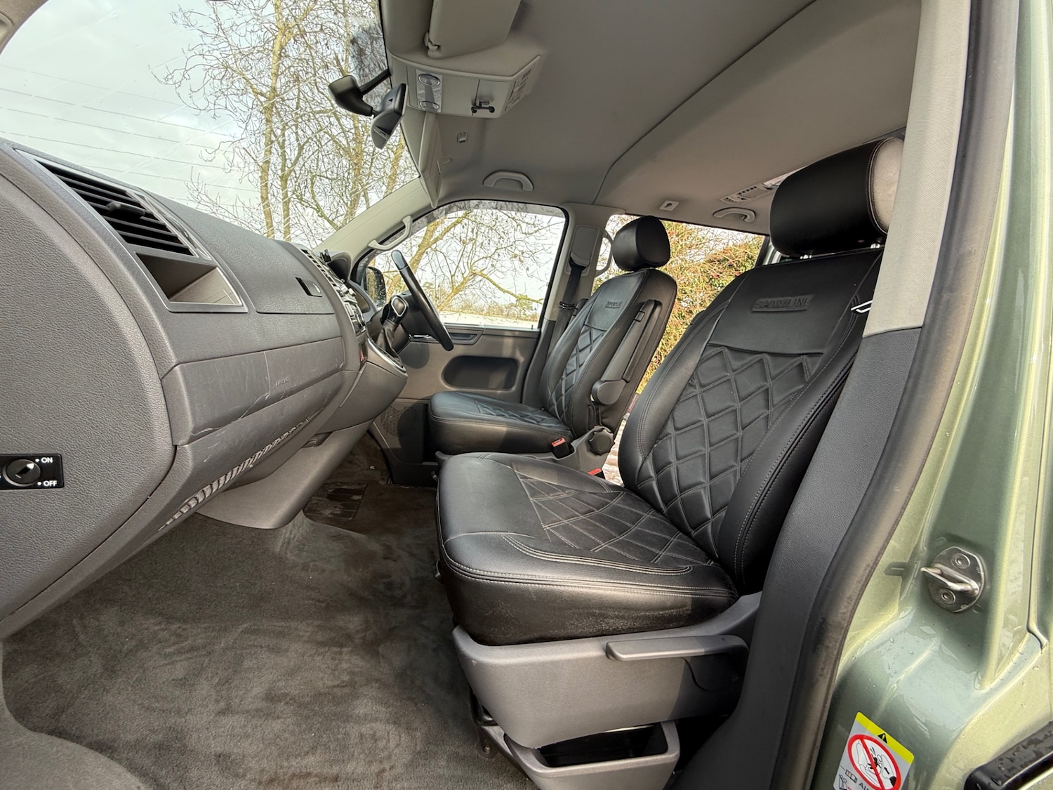 Used Volkswagen Caravelle 2012 for sale - 77148962: Photo 9