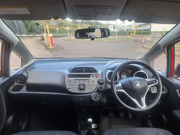 Used Honda Jazz 2010 for sale - 75698005: Photo