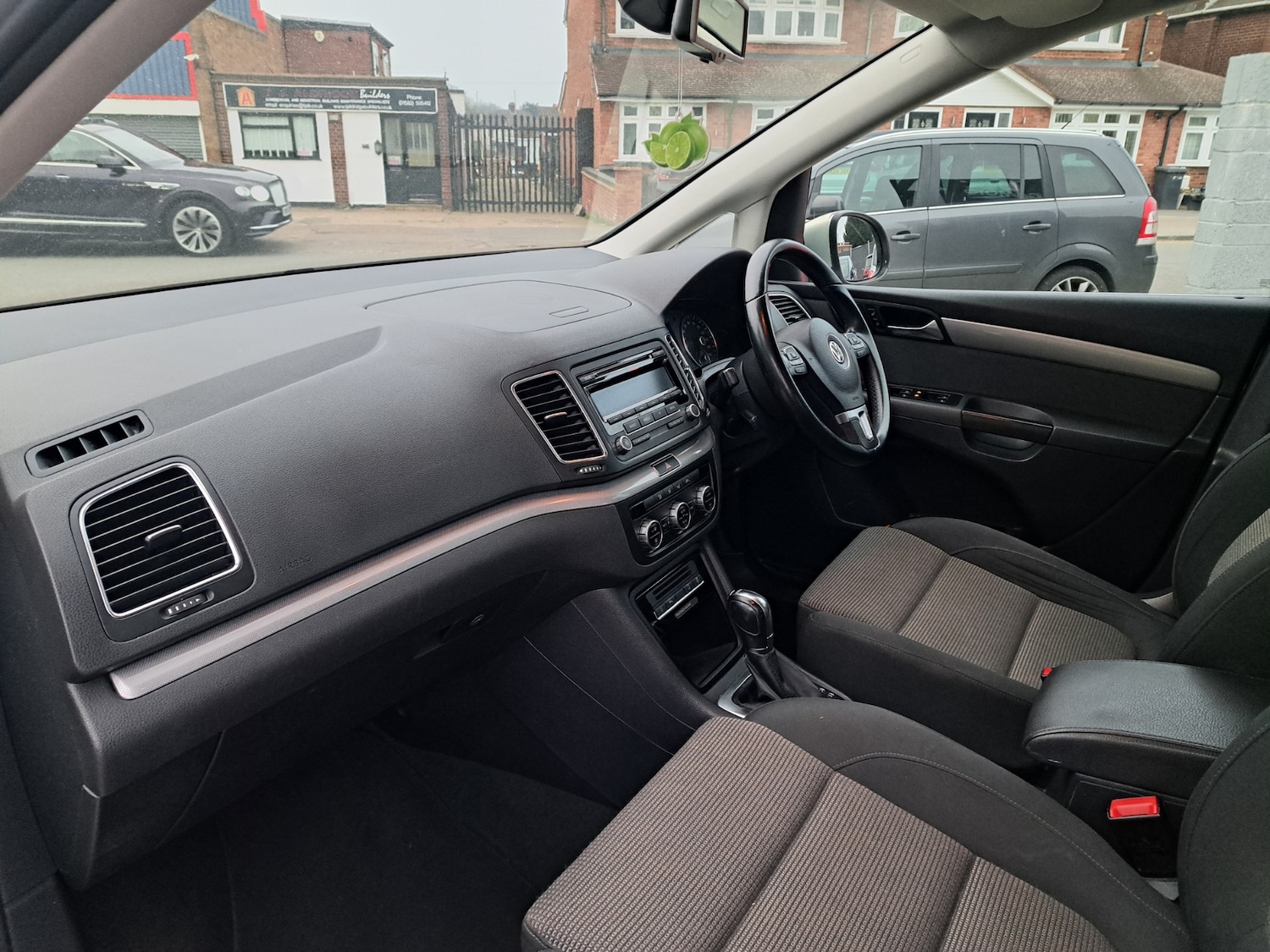 Used Volkswagen Sharan 2012 for sale - 77981753: Photo 10