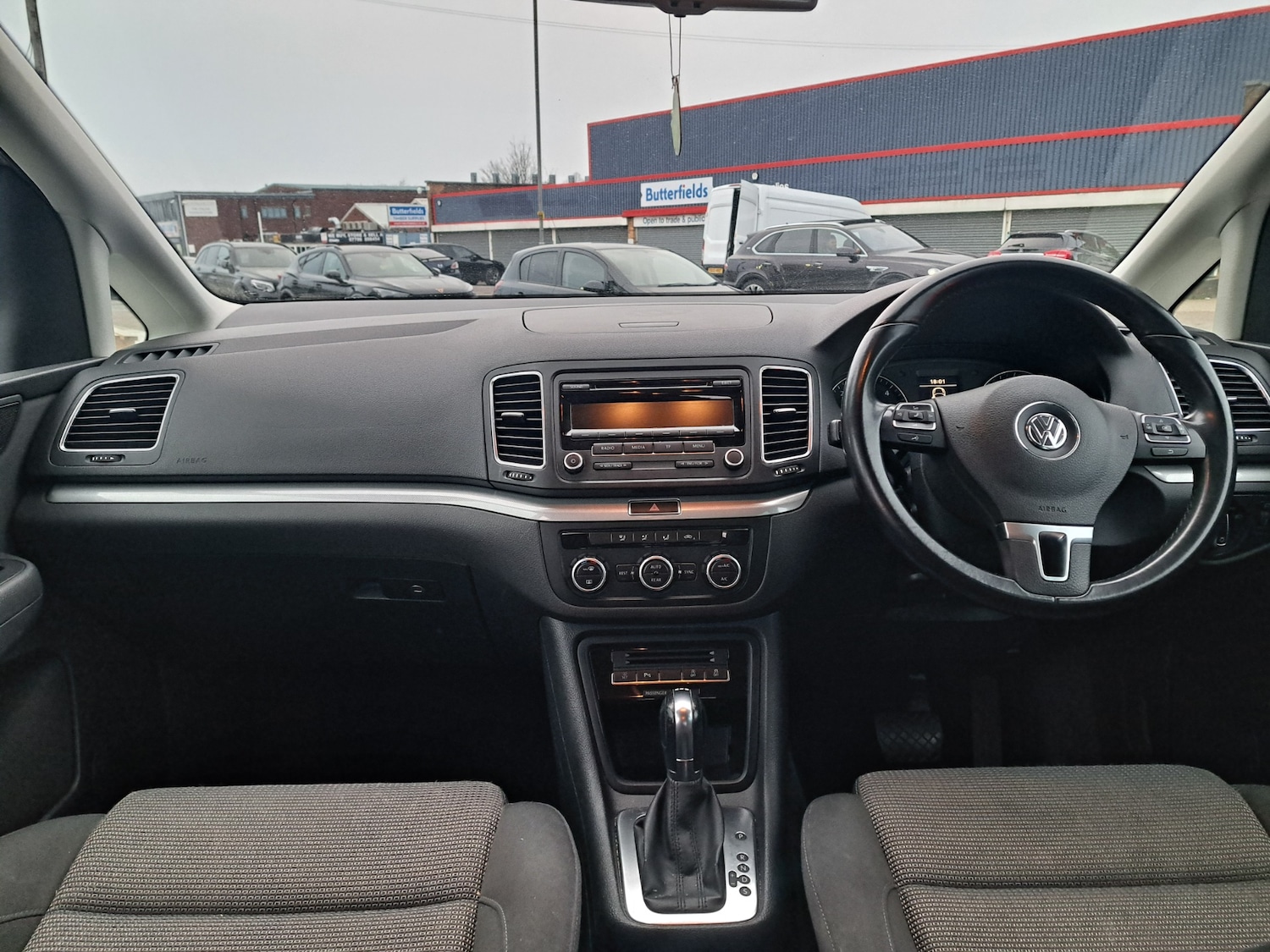 Used Volkswagen Sharan 2012 for sale - 77981753: Photo 7