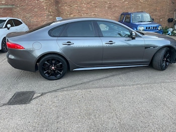 Jaguar XF feature image 3