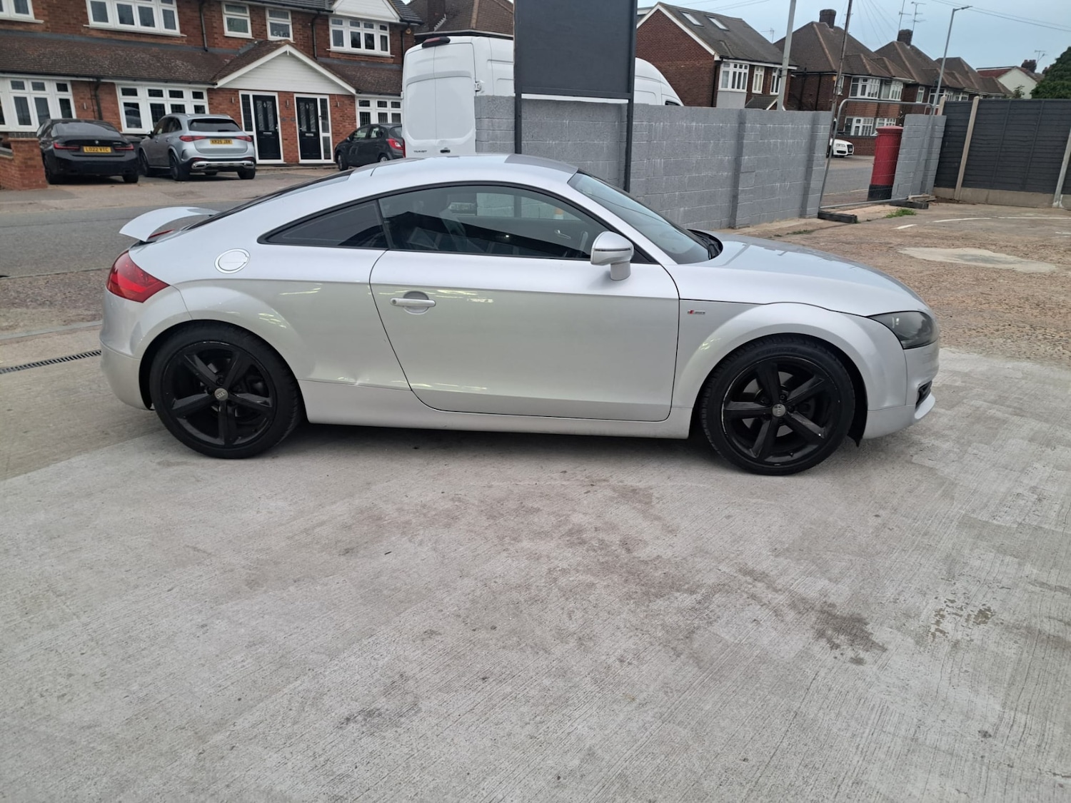 Used Audi TT 2010 for sale - 76348693: Photo 10