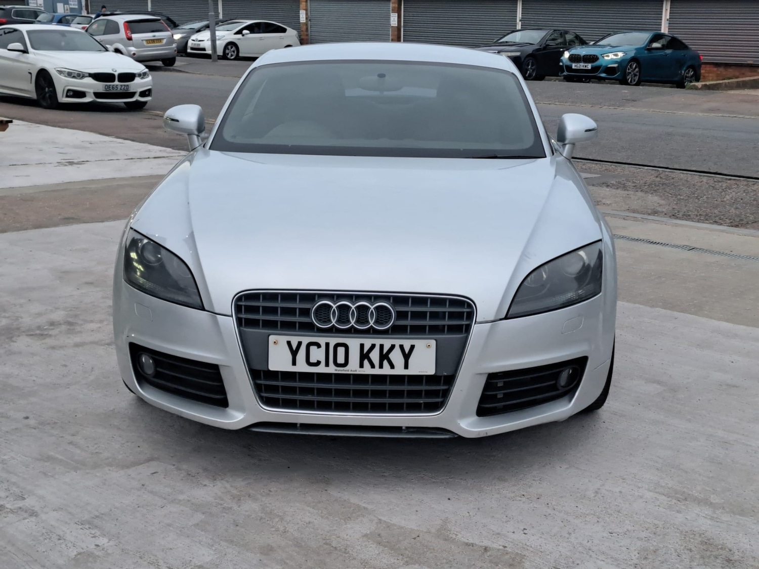 Used Audi TT 2010 for sale - 76348693: Photo 4