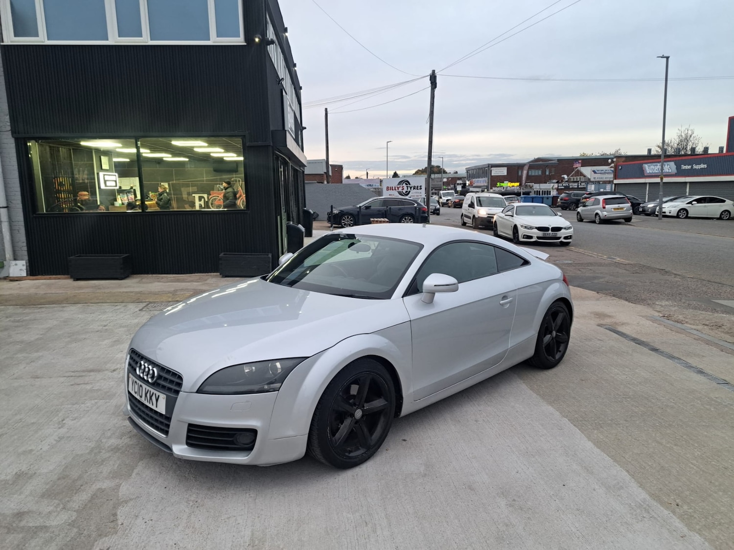 Used Audi TT 2010 for sale - 76348693: Photo 6