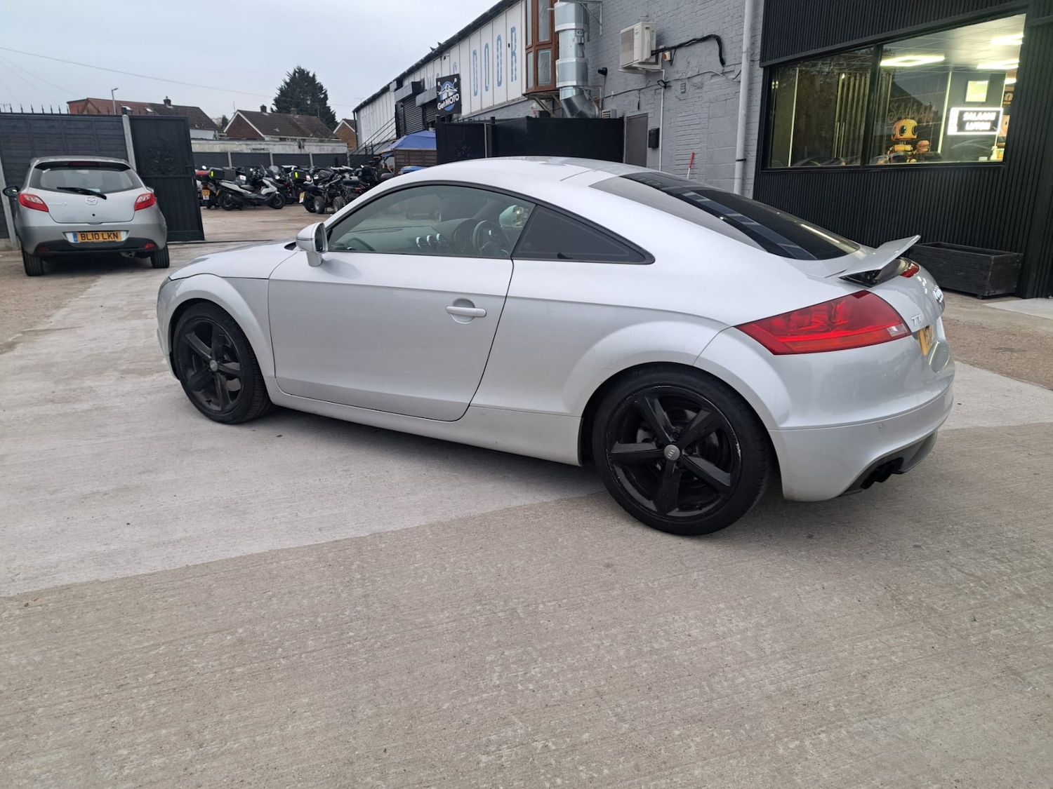 Used Audi TT 2010 for sale - 76348693: Photo 7