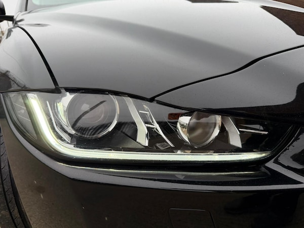 Used Jaguar XE 2019 for sale - 76318700: Photo 12