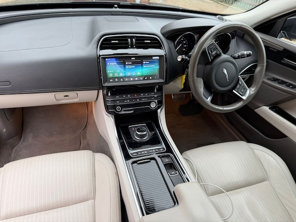 Used Jaguar XE 2019 for sale - 76318700: Photo 13