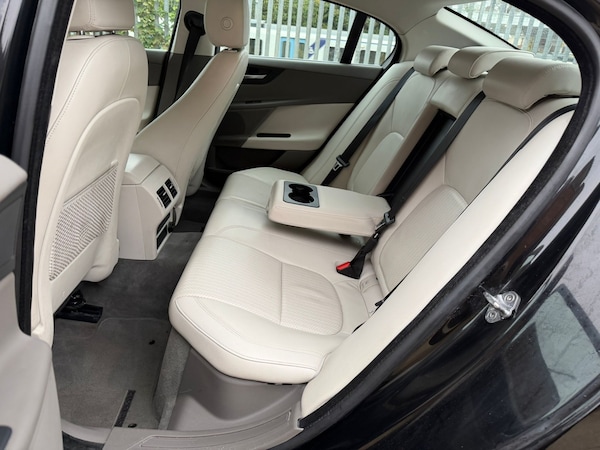 Used Jaguar XE 2019 for sale - 76318700: Photo 7