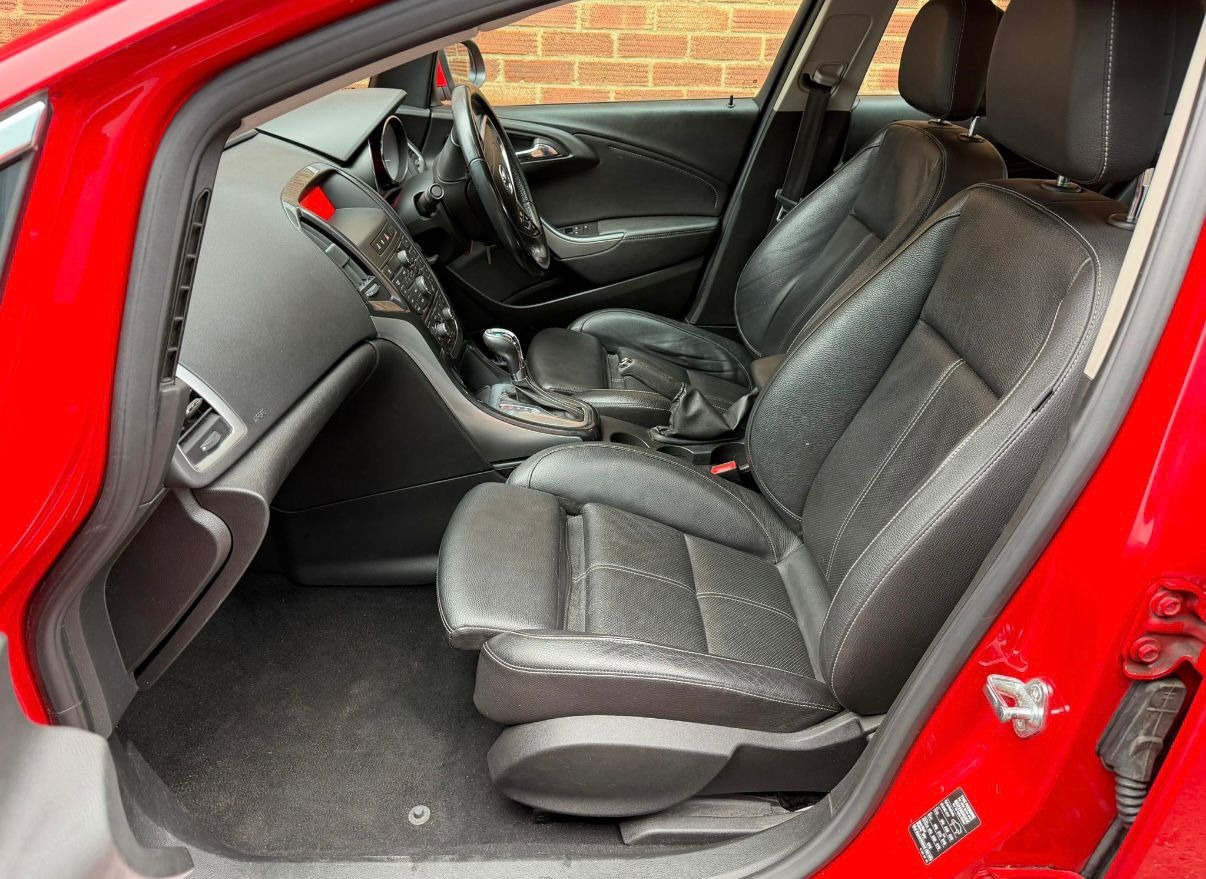 Used Vauxhall Astra 2014 for sale - 77050300: Photo 24