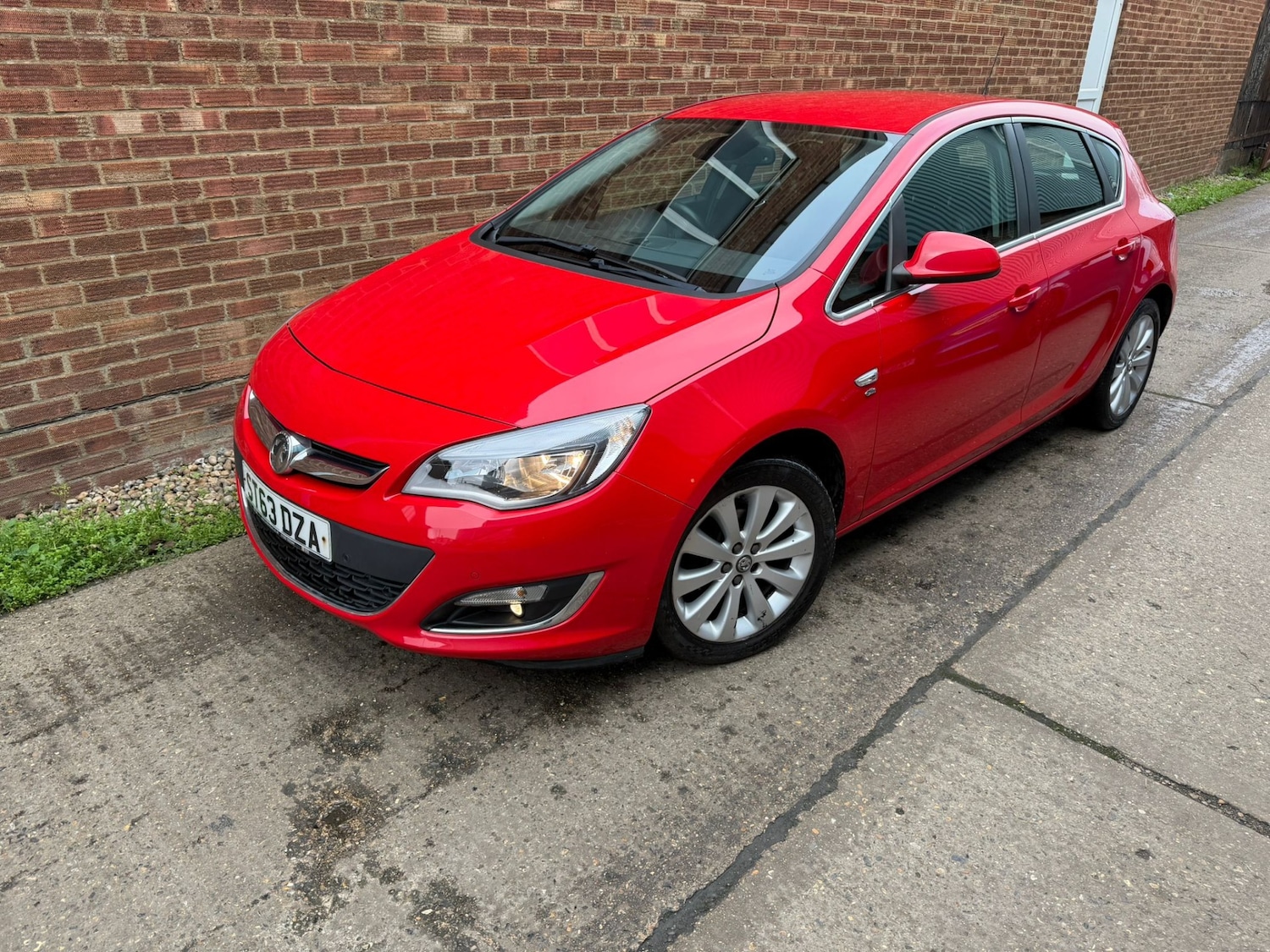 Used Vauxhall Astra 2014 for sale - 77050300: Photo 5