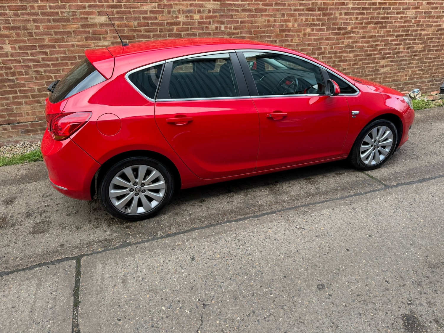 Used Vauxhall Astra 2014 for sale - 77050300: Photo 8