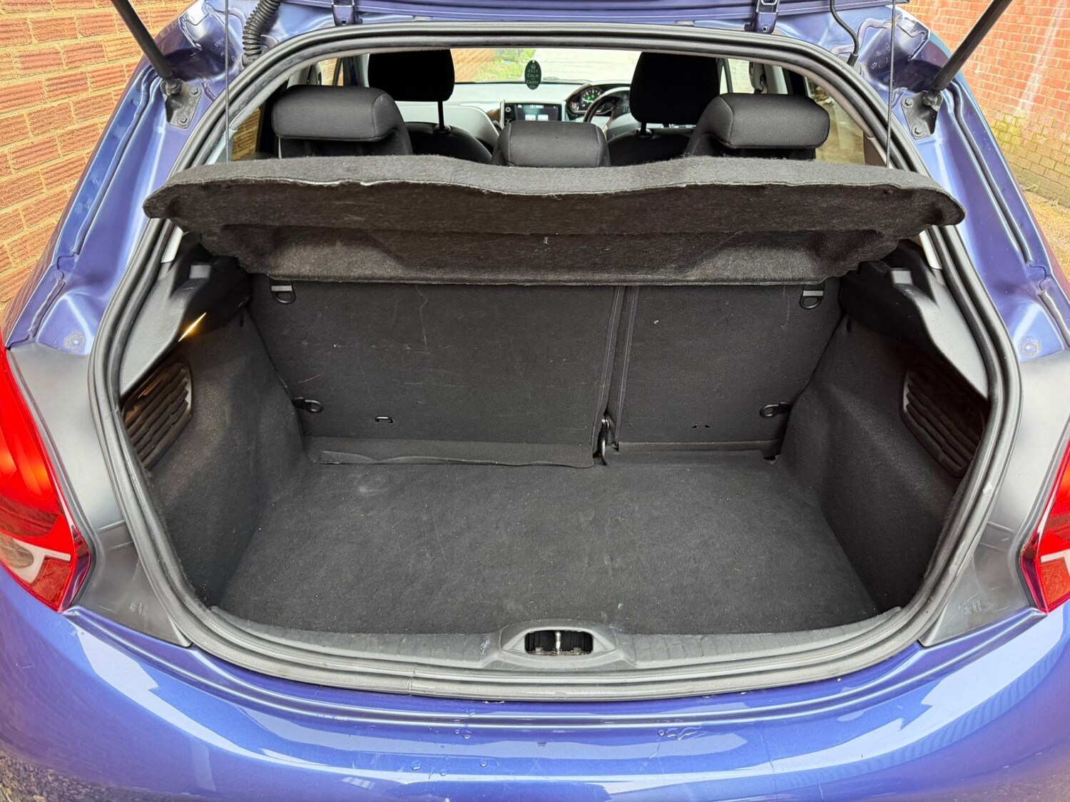 Used Peugeot 208 2017 for sale - 77755956: Photo 11