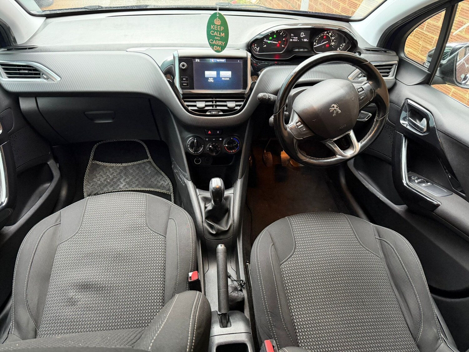 Used Peugeot 208 2017 for sale - 77755956: Photo 16