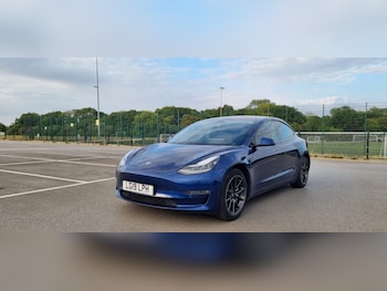 Used Tesla Model 3 2019 for sale - 75698003: Photo