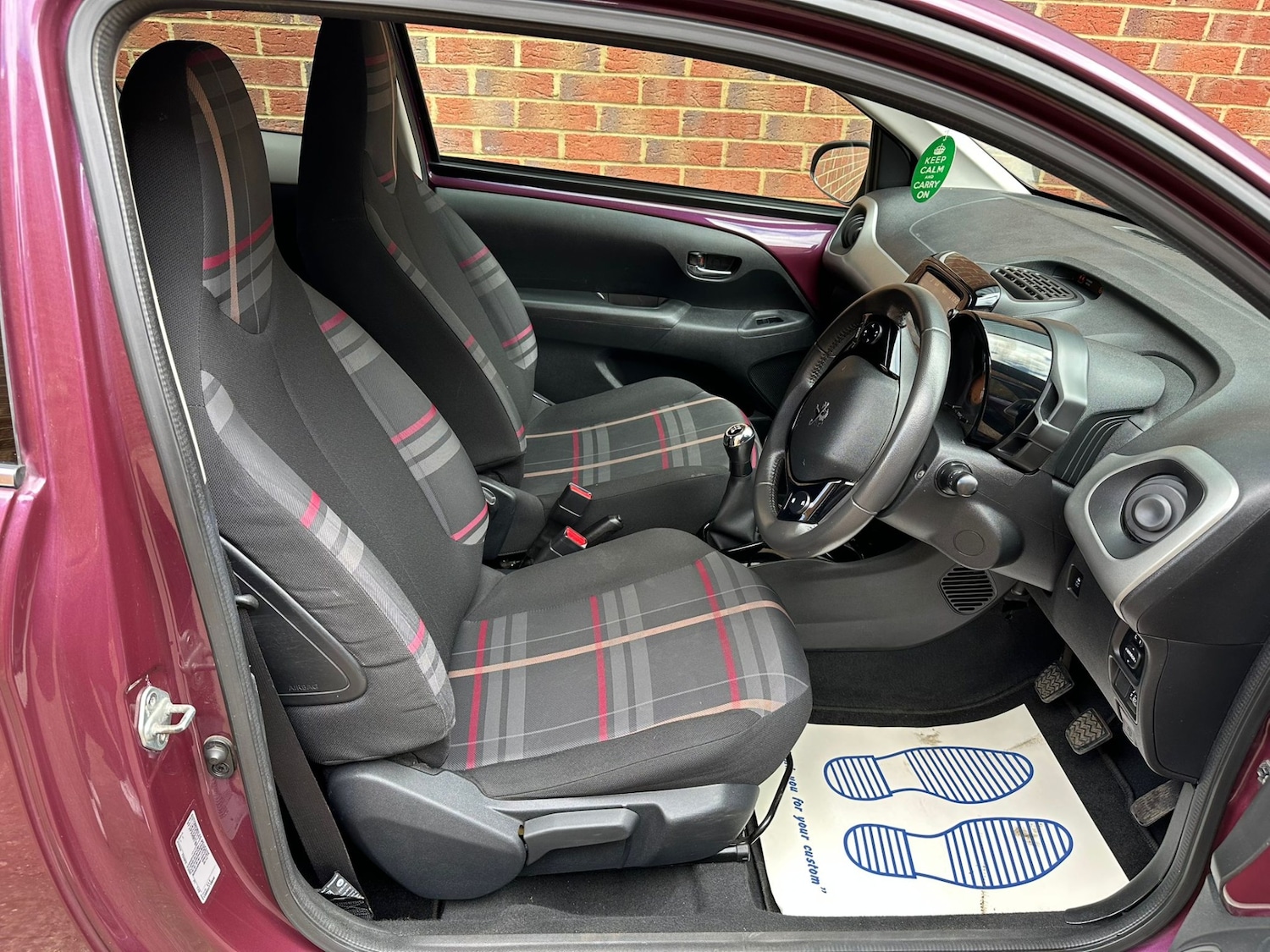 Used Peugeot 108 2015 for sale - 76541502: Photo 10