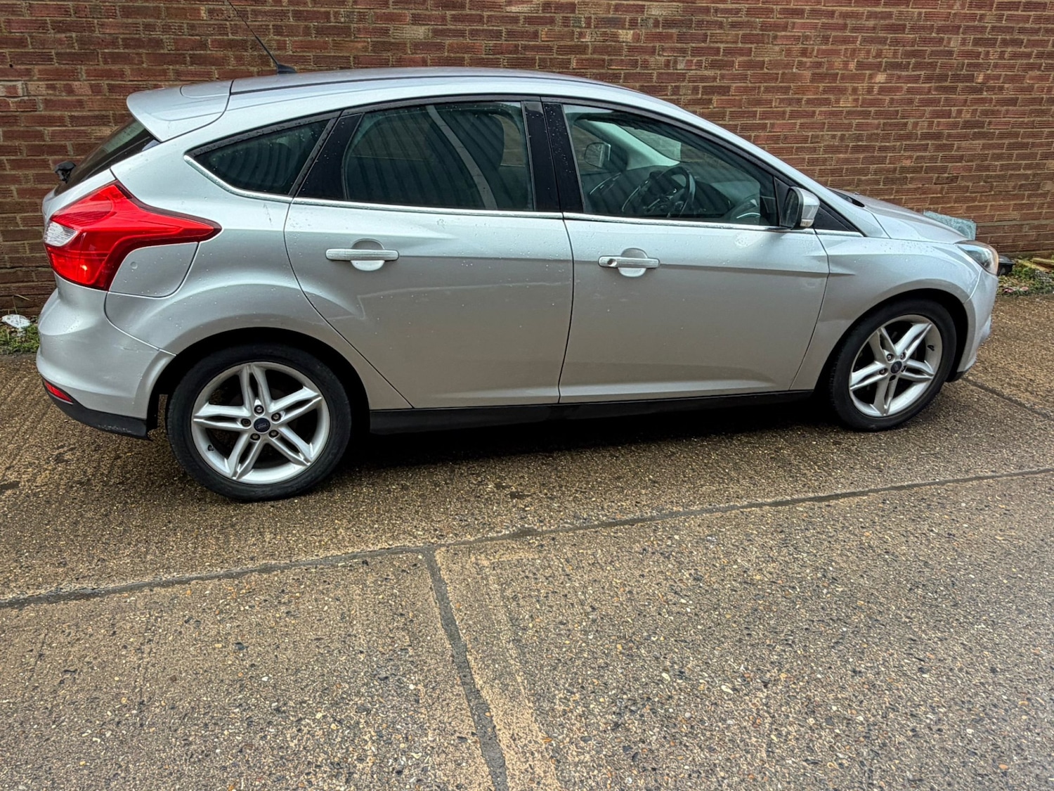 Used Ford Focus 2013 for sale - 77484013: Photo 4
