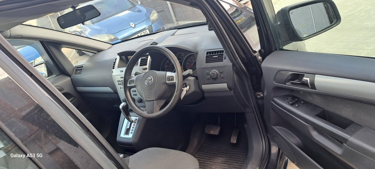 Used Vauxhall Zafira 2009 for sale - 76226150: Photo 8