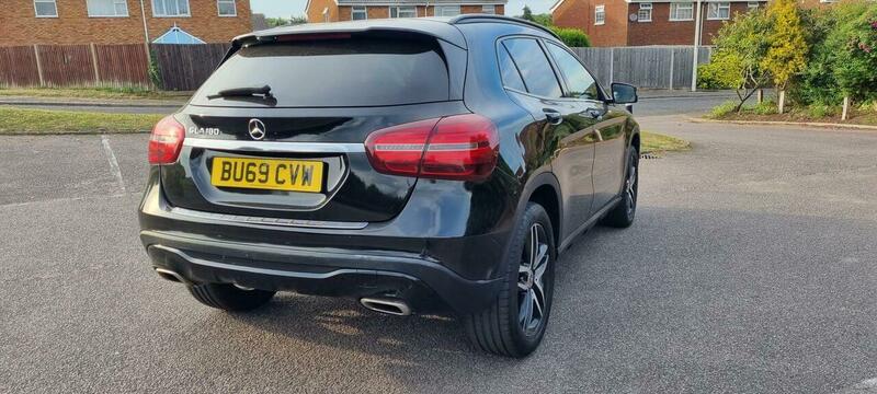 Used Mercedes-Benz C Class 2019 for sale - 74761569: Photo 11