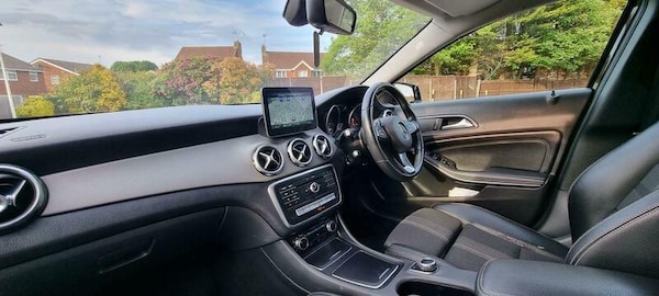 Used Mercedes-Benz C Class 2019 for sale - 74761569: Photo 14