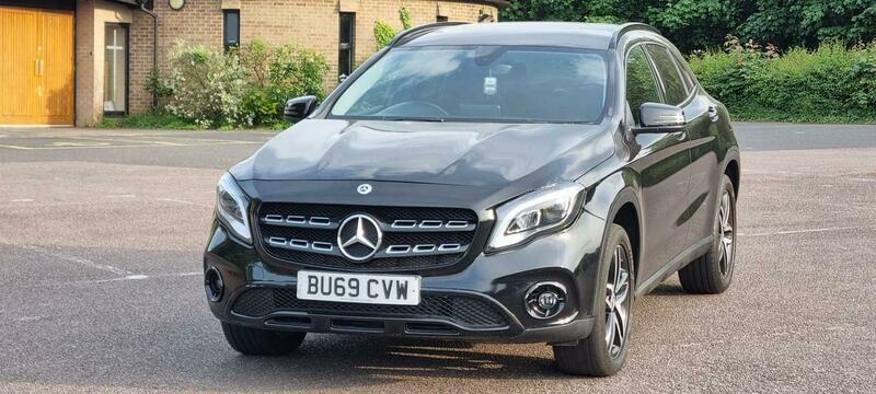 Used Mercedes-Benz C Class 2019 for sale - 74761569: Photo 3