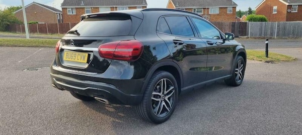Used Mercedes-Benz C Class 2019 for sale - 74761569: Photo 8