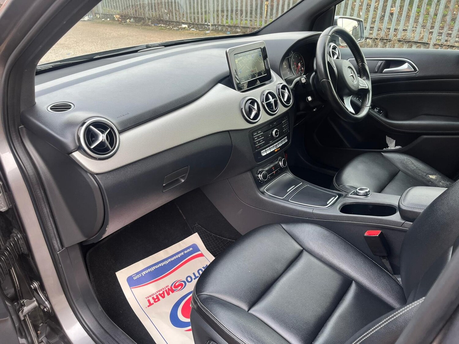 Used Mercedes-Benz B Class 2015 for sale - 77809936: Photo 8