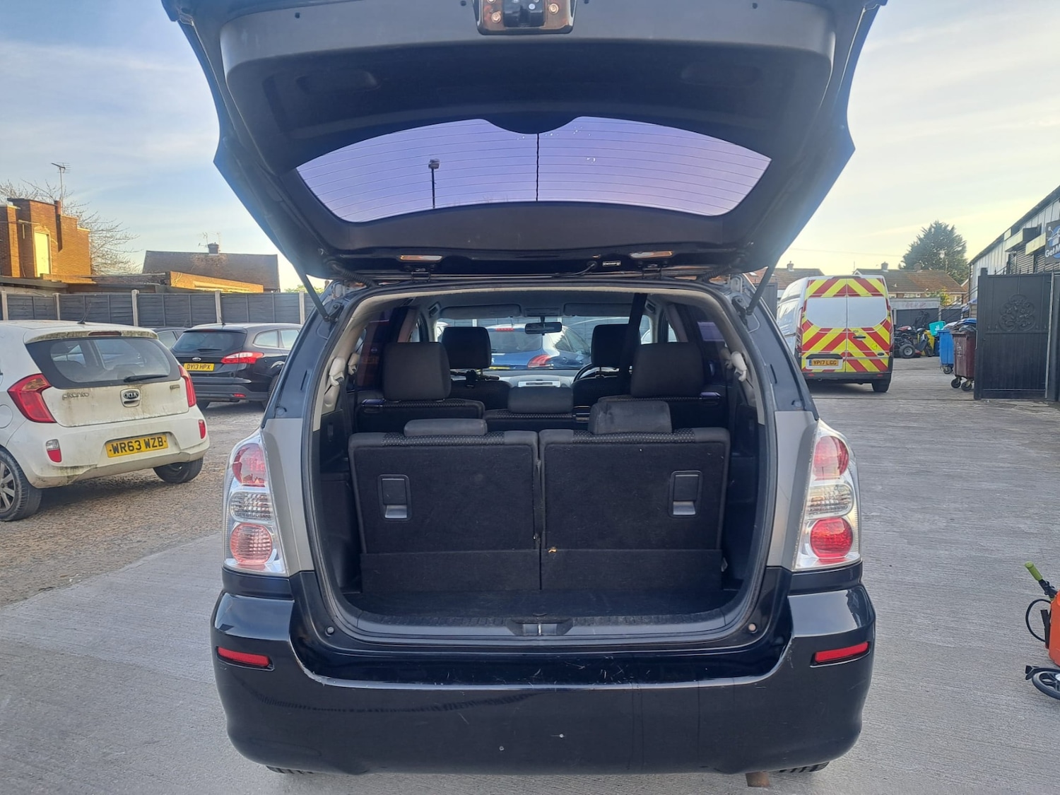 Used Toyota Corolla Verso for sale - 78114992: Photo 21