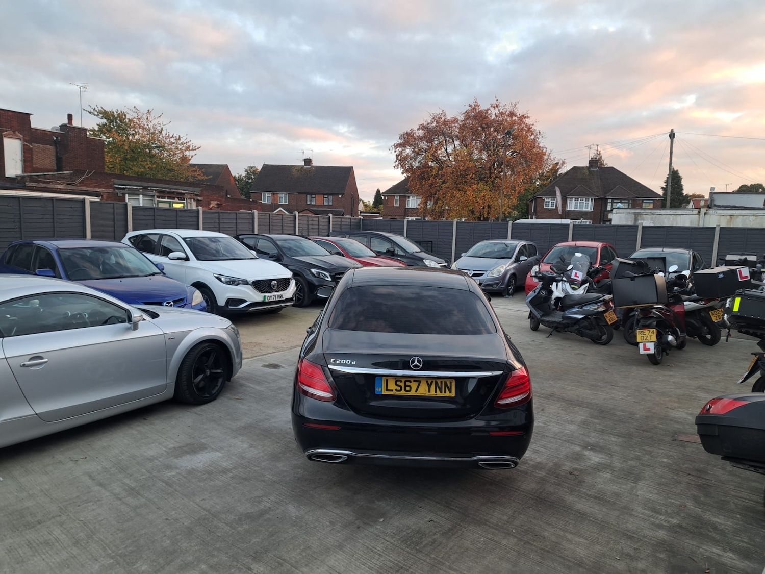 Used Mercedes-Benz E Class 2017 for sale - 76348702: Photo 11