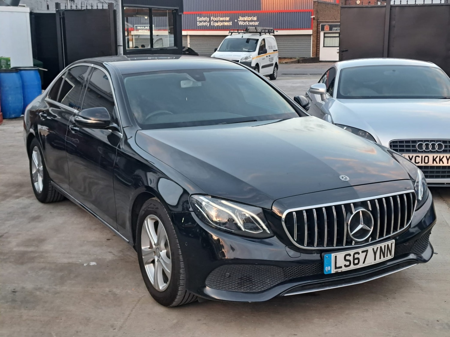 Used Mercedes-Benz E Class 2017 for sale - 76348702: Photo 15