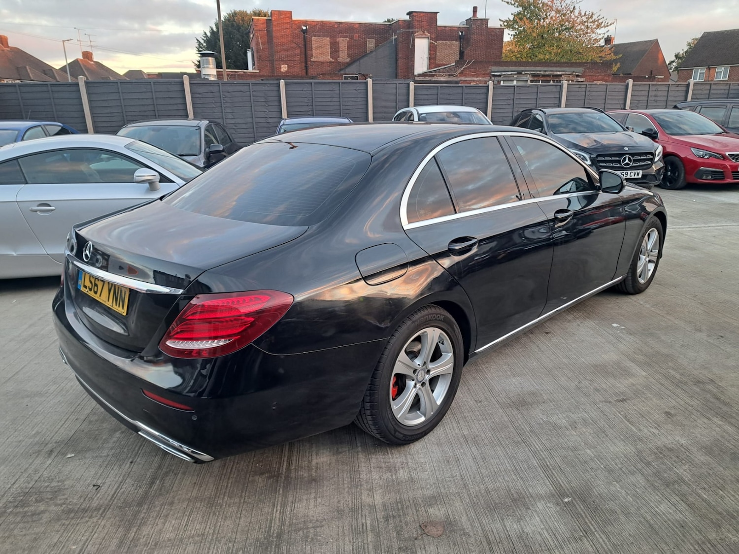 Used Mercedes-Benz E Class 2017 for sale - 76348702: Photo 17