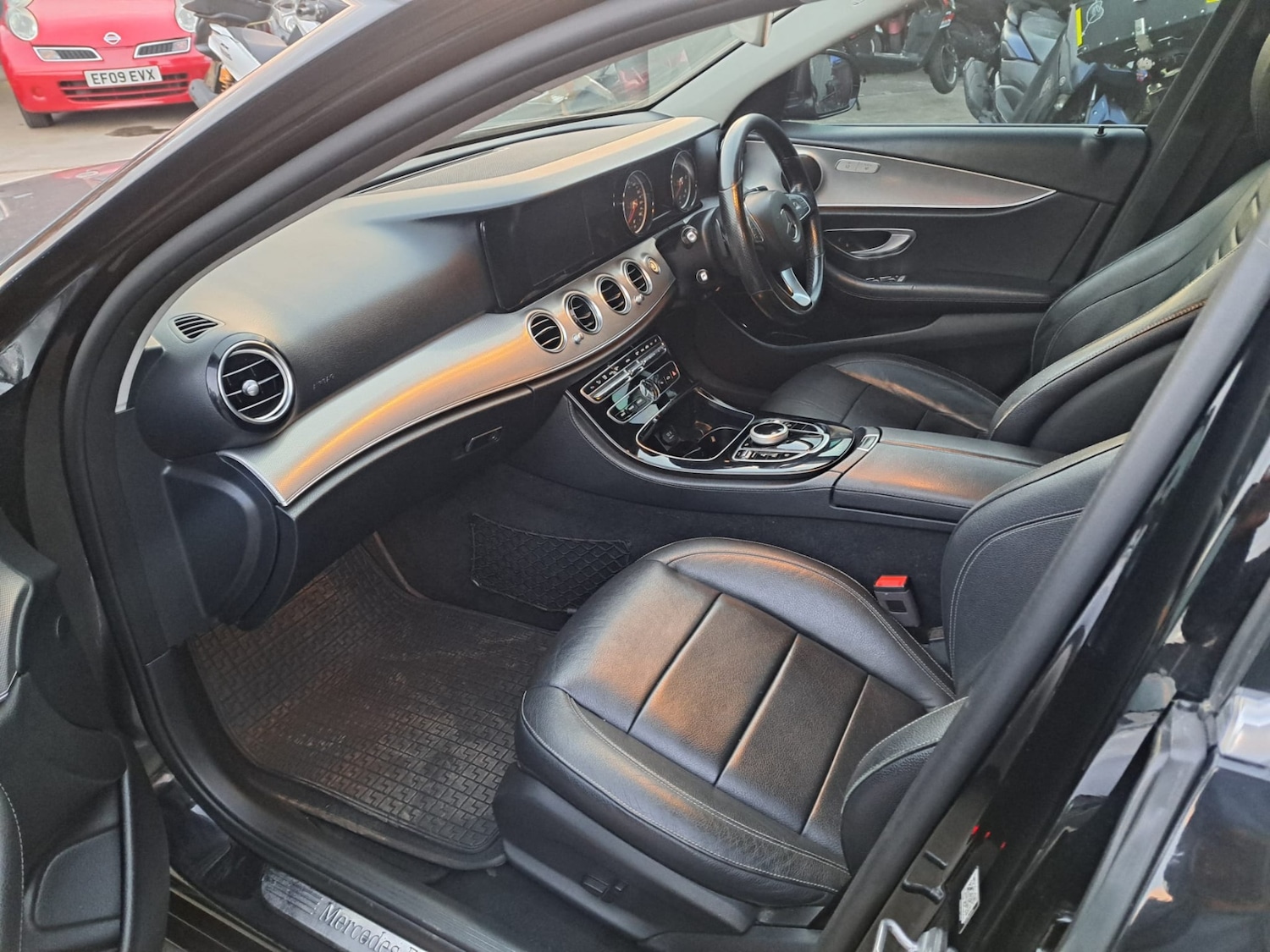 Used Mercedes-Benz E Class 2017 for sale - 76348702: Photo 21