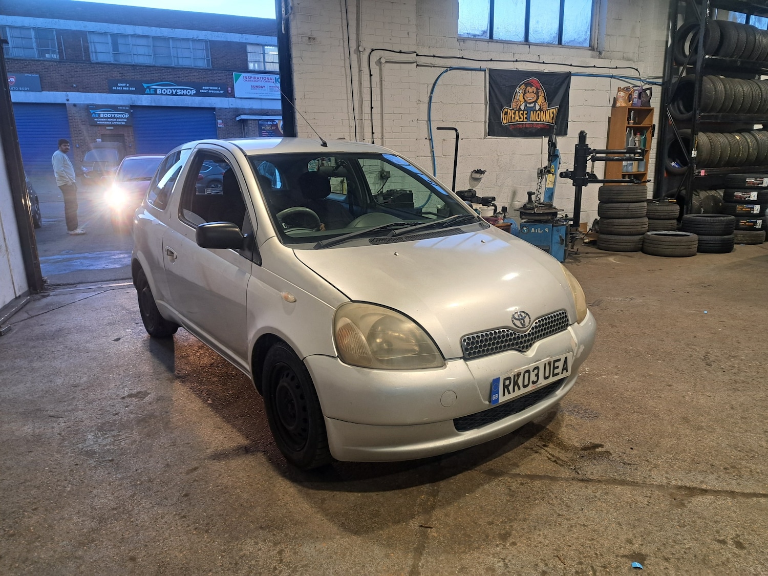 Used Toyota Yaris 2003 for sale - 78114995: Photo 3