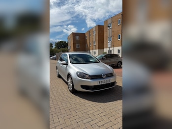 Used Volkswagen Golf 2010 for sale - 79211620: Photo