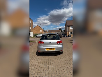 Used Volkswagen Golf 2010 for sale - 79211620: Photo